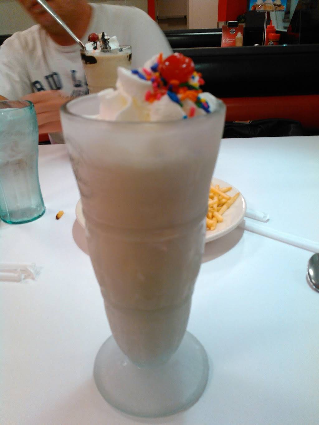 Steak n Shake | restaurant | 515 Ley Dr, Auburn, IN 46706, USA | 2609251184 OR +1 260-925-1184