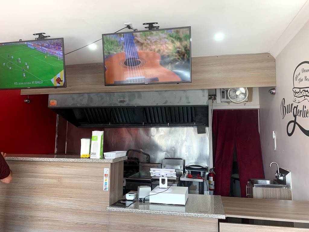 Burgerlicious | restaurant | 6 Old Kingston Rd, Ajax, ON L1T 2Z7, Canada | 9056836161 OR +1 905-683-6161
