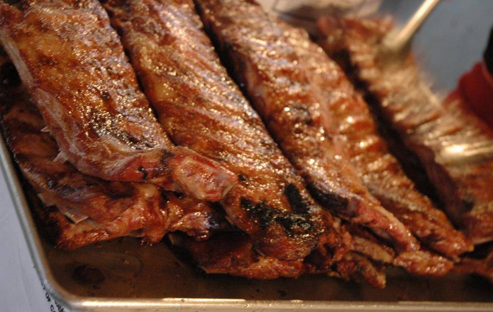 Gator BBQ | restaurant | 175 West St, Simcoe, ON N3Y 1S7, Canada | 2264012612 OR +1 226-401-2612