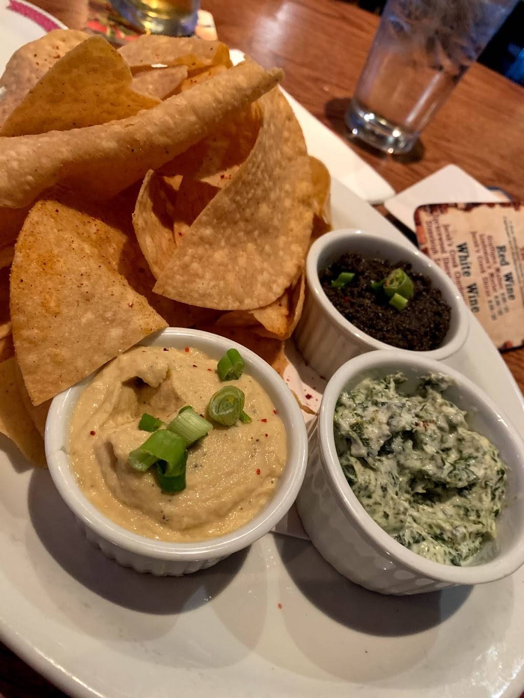 The Walkerville Tavern | restaurant | 1850 Wyandotte St E, Windsor, ON N8Y 1E3, Canada | 5192529661 OR +1 519-252-9661