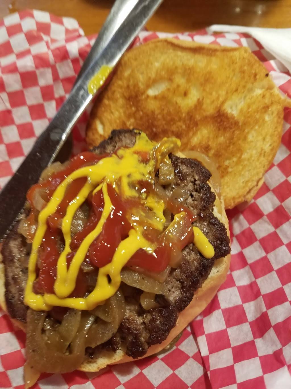 Snuffys Malt Shop | restaurant | 17519 Minnetonka Blvd, Minnetonka, MN 55345, USA | 9524751850 OR +1 952-475-1850