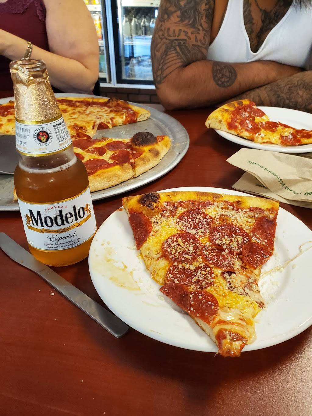 Champs Food Mart & Pizza | restaurant | 4104 Oleander Ave, Fort Pierce, FL 34982, USA | 7724644215 OR +1 772-464-4215