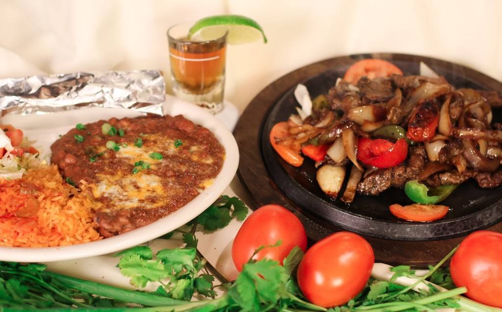 Pueblo Viejo Grill | restaurant | 81931 CA-111, Indio, CA 92201, USA | 7603425900 OR +1 760-342-5900