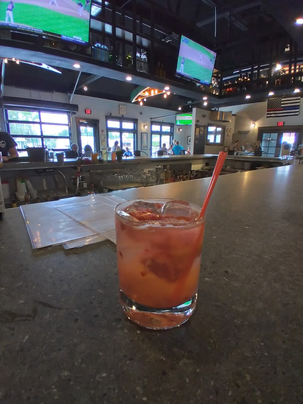 Portage Tap House | restaurant | 74 Carry Rd, Oquossoc, ME 04964, USA | 2078649404 OR +1 207-864-9404