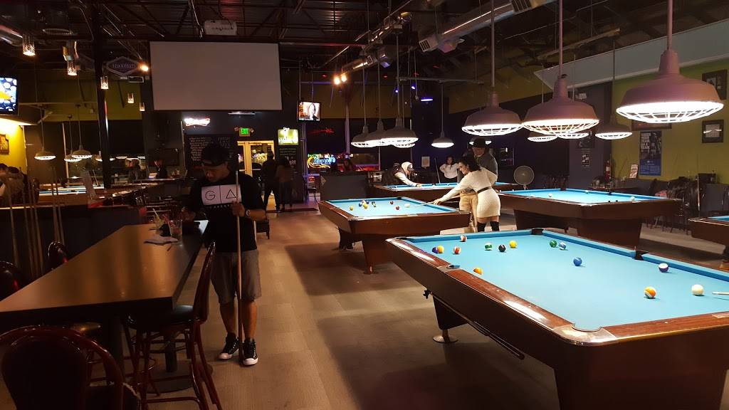 128th Billiards | restaurant | 617 128th St SW #101, Everett, WA 98204, USA | 4253223729 OR +1 425-322-3729