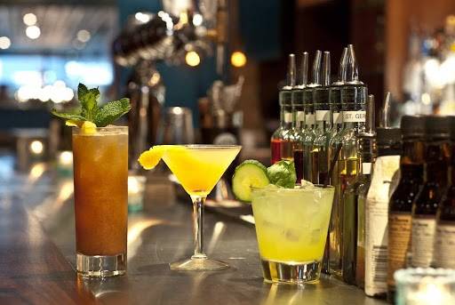 The Stand Restaurant and Comedy Club | restaurant | 116 E 16th St, New York, NY 10003, USA | 2126772600 OR +1 212-677-2600