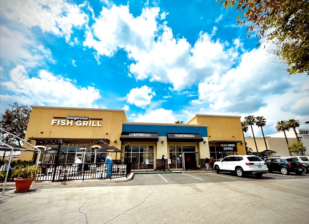 California Fish Grill | restaurant | 3809 E Foothill Blvd, Pasadena, CA 91107, USA | 6265873600 OR +1 626-587-3600