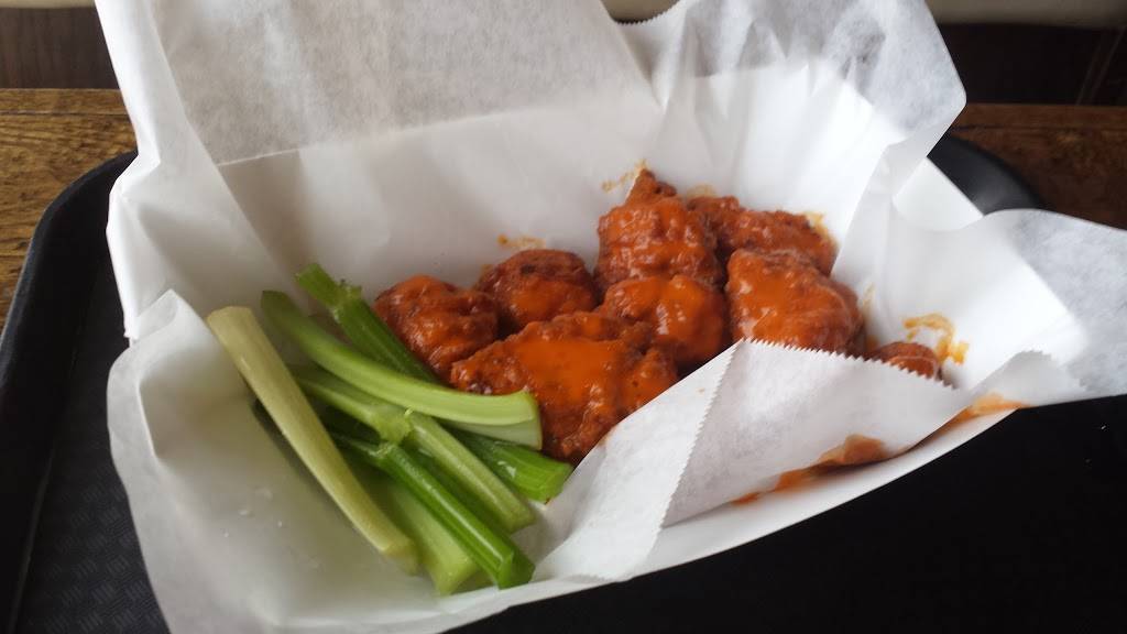 Marios Pizza | restaurant | 5824 Samet Dr, High Point, NC 27265, USA | 3368830813 OR +1 336-883-0813