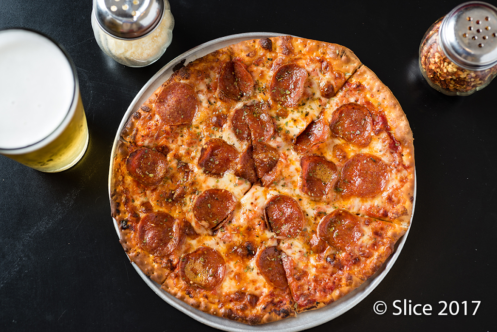 Aharts Pizza Garden | restaurant | 2476 Old Fort Pkwy, Murfreesboro, TN 37128, USA | 6154949797 OR +1 615-494-9797