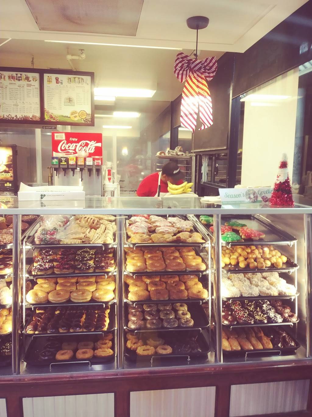 Winchells Donut House | cafe | 1300 E Alondra Blvd, Compton, CA 90221, USA | 3107629435 OR +1 310-762-9435