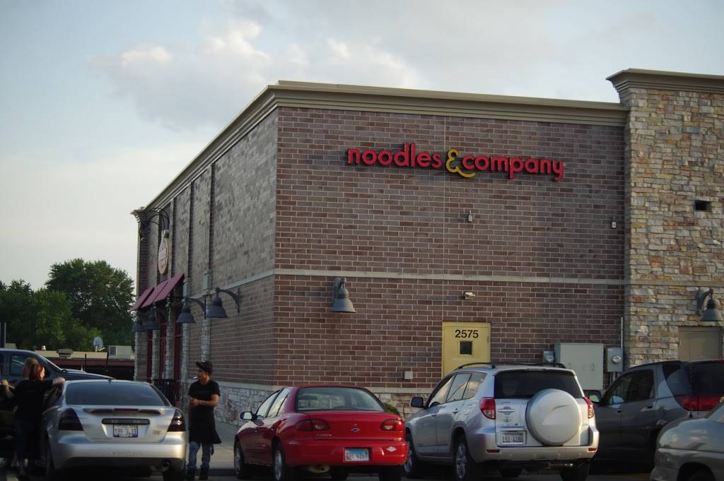 Noodles and Company | restaurant | 2575 W Wabash Trail, Springfield, IL 62704, USA | 2175467400 OR +1 217-546-7400
