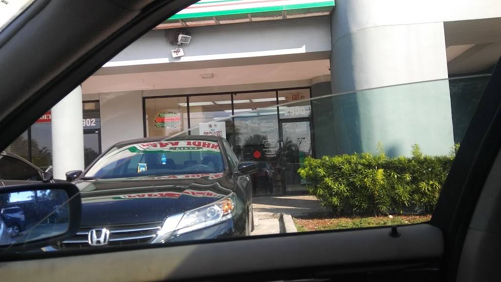 Papa Johns Pizza | restaurant | 2900 N State Rd 7, Lauderdale Lakes, FL 33313, USA | 9547307272 OR +1 954-730-7272