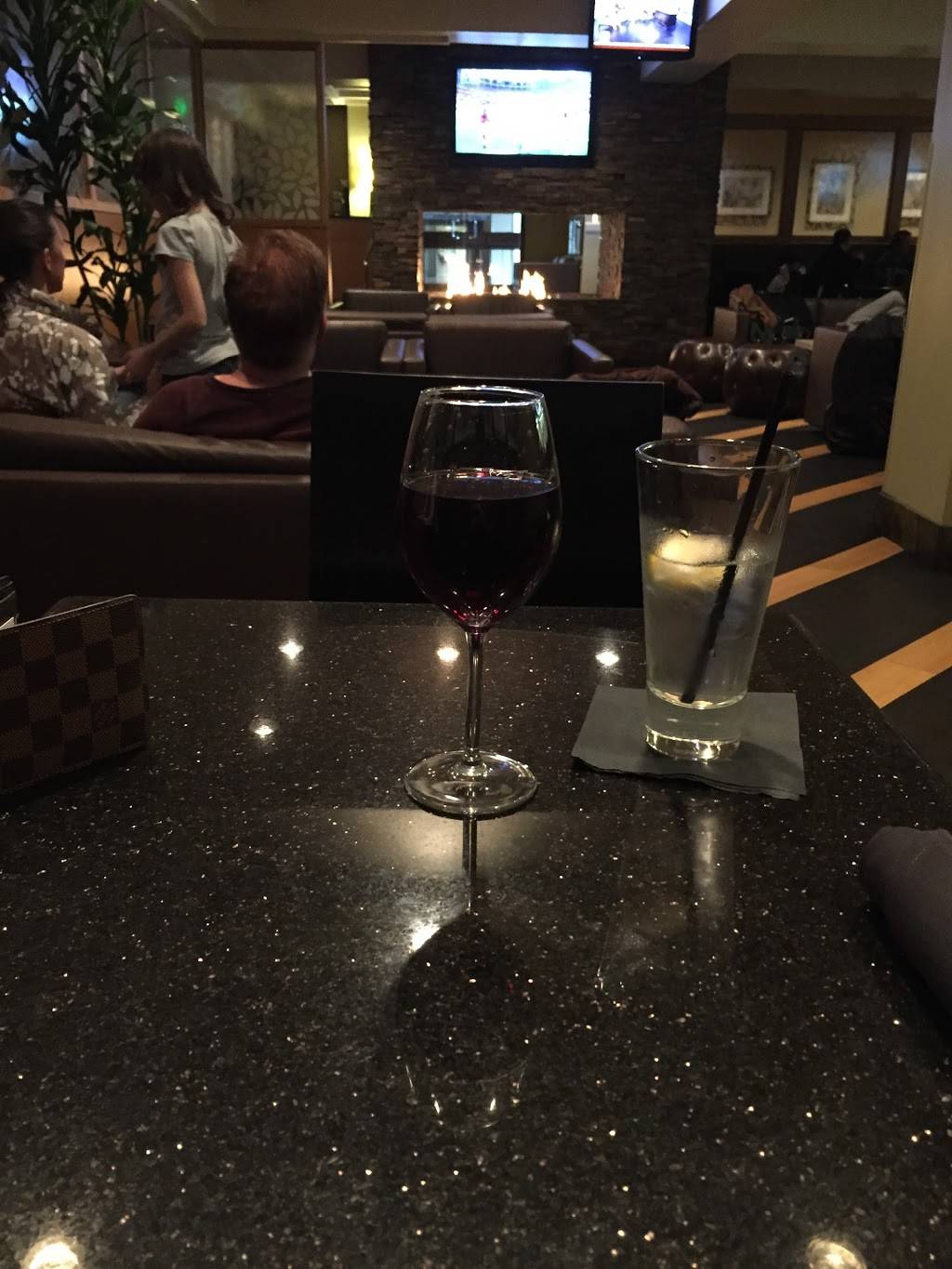 McKays | restaurant | 3540 S Figueroa St, Los Angeles, CA 90007, USA | 2137434111 OR +1 213-743-4111