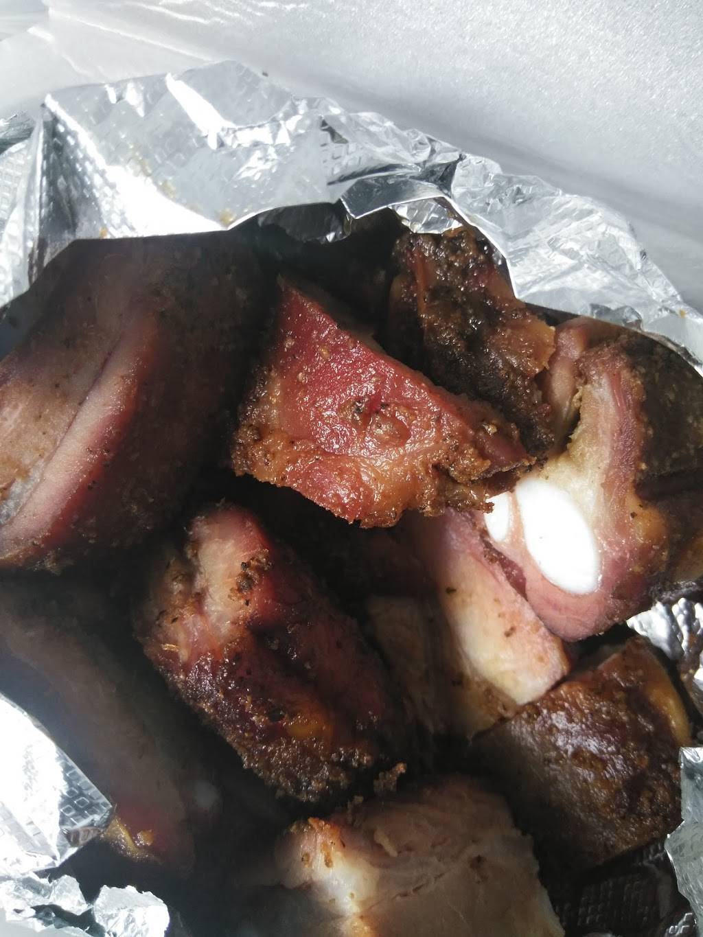 T-Mo’s BBQ Pit | restaurant | 7401 W McNichols Rd, Detroit, MI 48221, USA | 3133974831 OR +1 313-397-4831