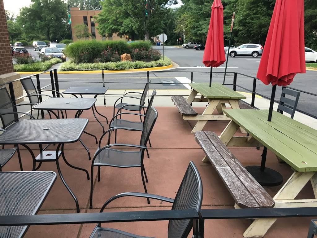 La Ong Thai Bistro | restaurant | 2521 John Milton Dr, Herndon, VA 20171, USA | 7034294056 OR +1 703-429-4056