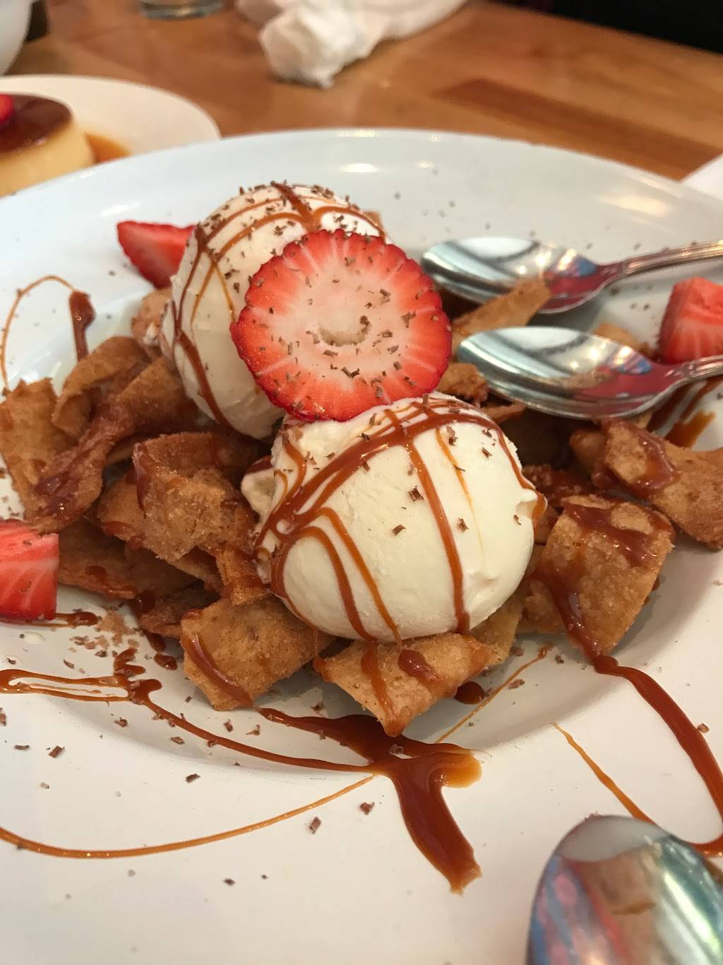 Loló | restaurant | 974 Valencia St, San Francisco, CA 94110, USA | 4156435656 OR +1 415-643-5656