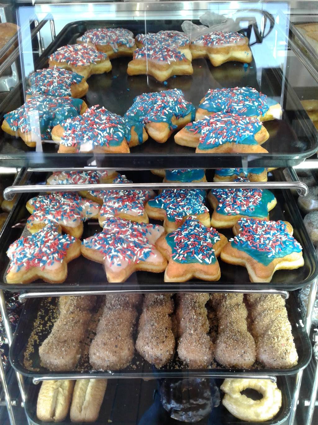 Little Caesars Pizza | meal takeaway | 23350 Lyons Ave, Newhall, CA 91321, USA | 6612222290 OR +1 661-222-2290