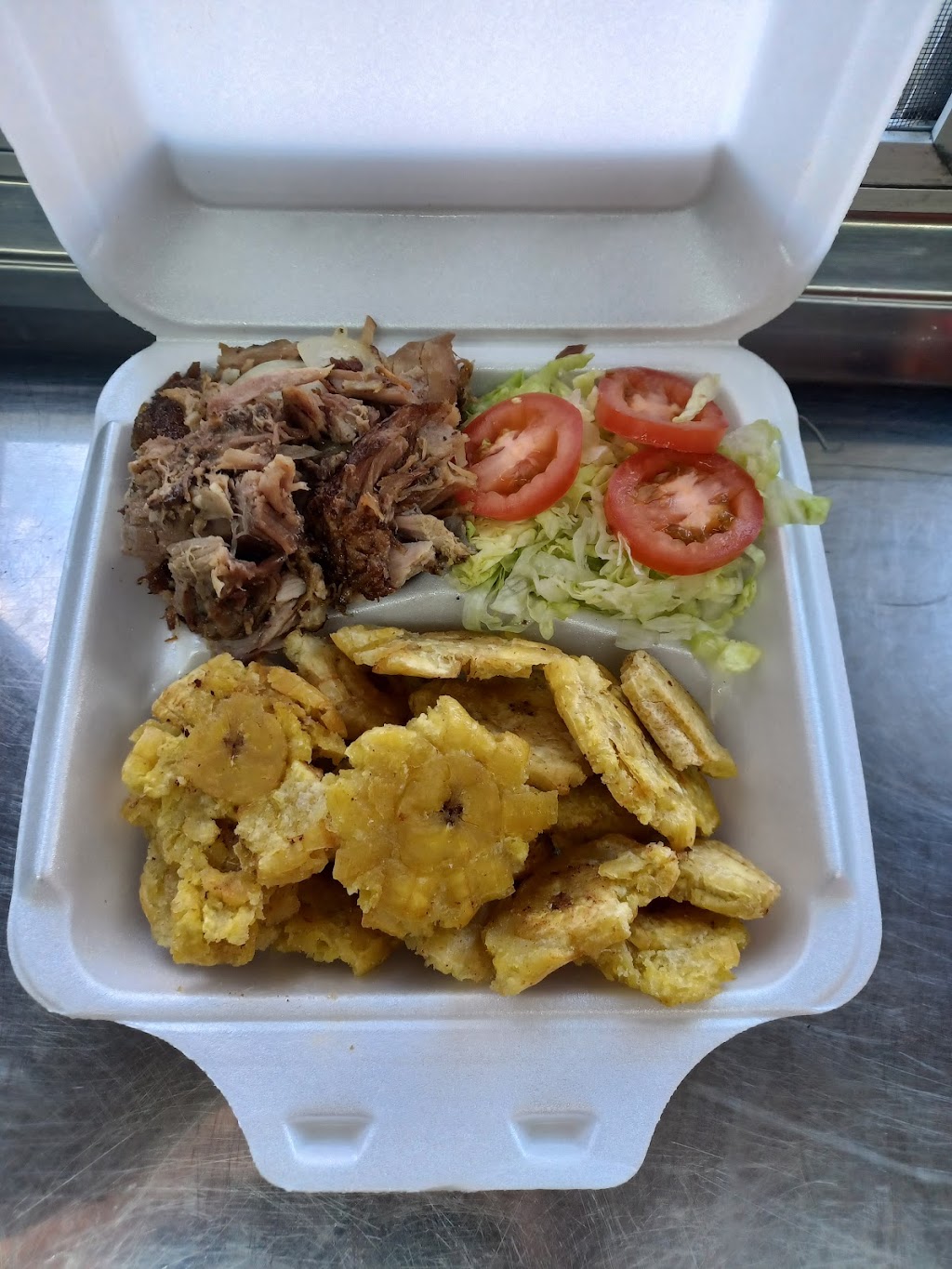 Lechonera Montalvo | restaurant | 3025 E Main St, Lakeland, FL 33801, USA | 4072884948 OR +1 407-288-4948