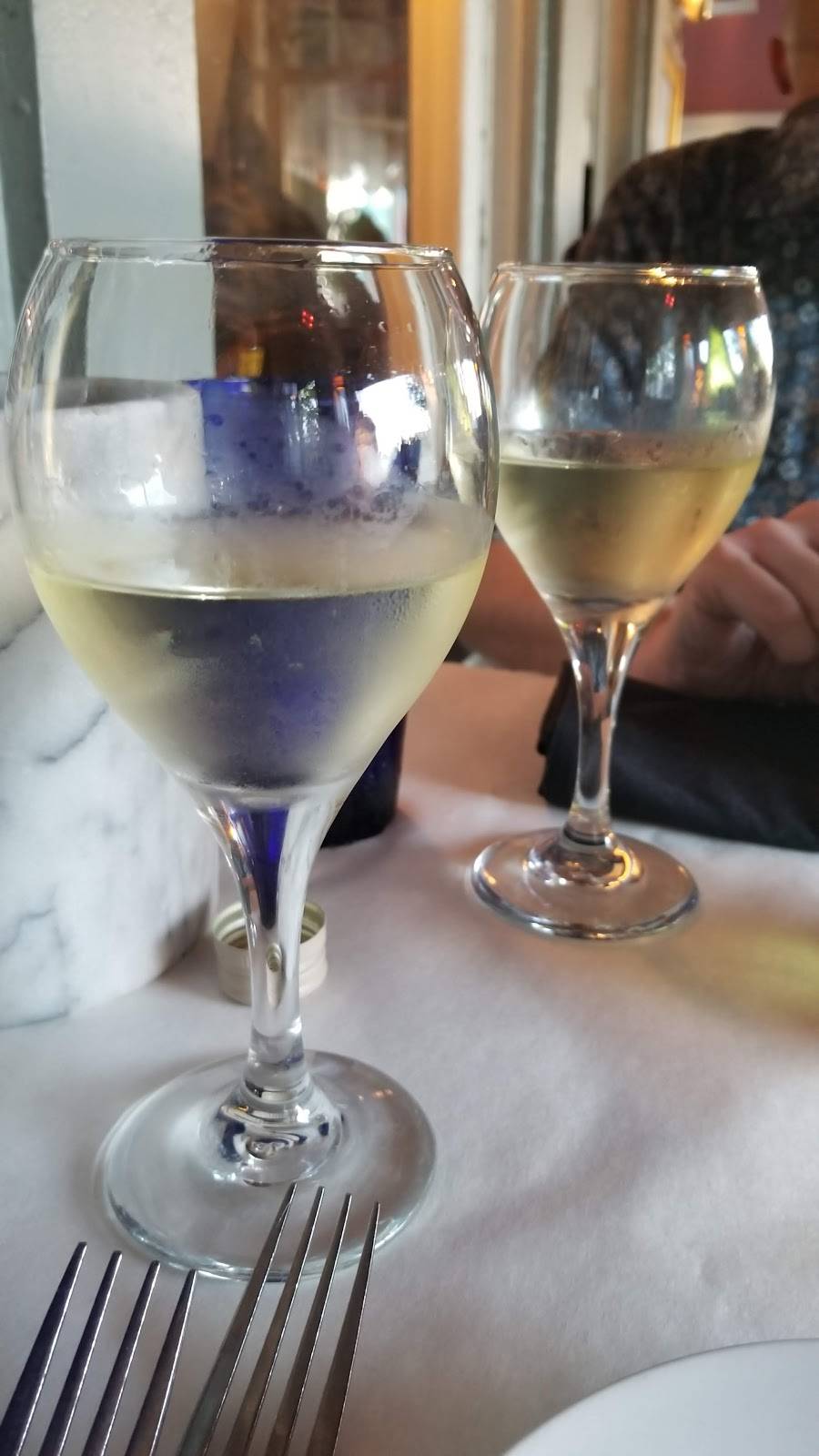 Landmark | restaurant | 2810, 28 E Grand Ave, Old Orchard Beach, ME 04064, USA | 2079340156 OR +1 207-934-0156