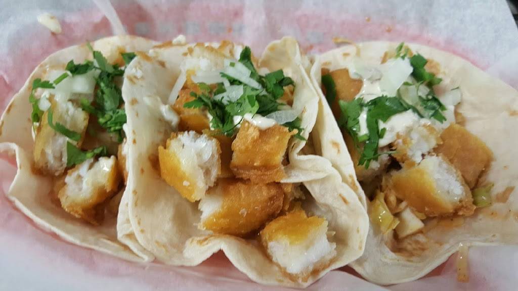 El fuego gyros | restaurant | 2828 75th St, Kenosha, WI 53143, USA | 2626560887 OR +1 262-656-0887