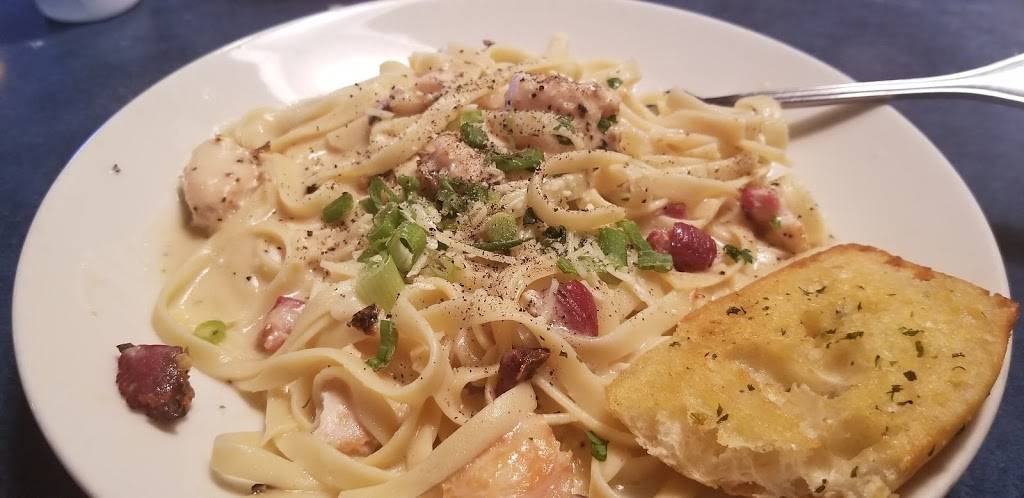 Old Chicago | restaurant | 2349 W 29th St, Greeley, CO 80631, USA | 9703301116 OR +1 970-330-1116