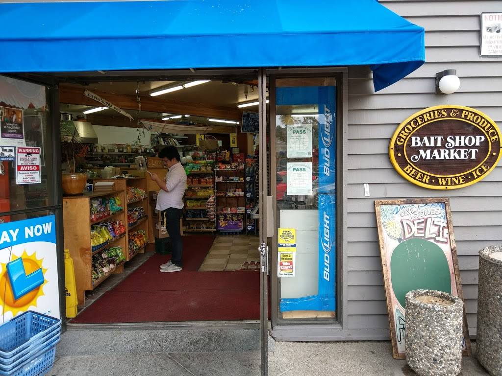 Davey Jones Deli | restaurant | 1 Gate 6 Rd, Sausalito, CA 94965, USA | 4153312282 OR +1 415-331-2282
