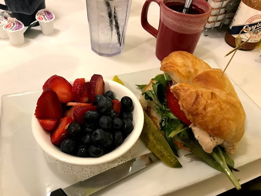 Lemon Tree | restaurant | 3125 Ocean Dr, Vero Beach, FL 32963, USA | 7722310858 OR +1 772-231-0858