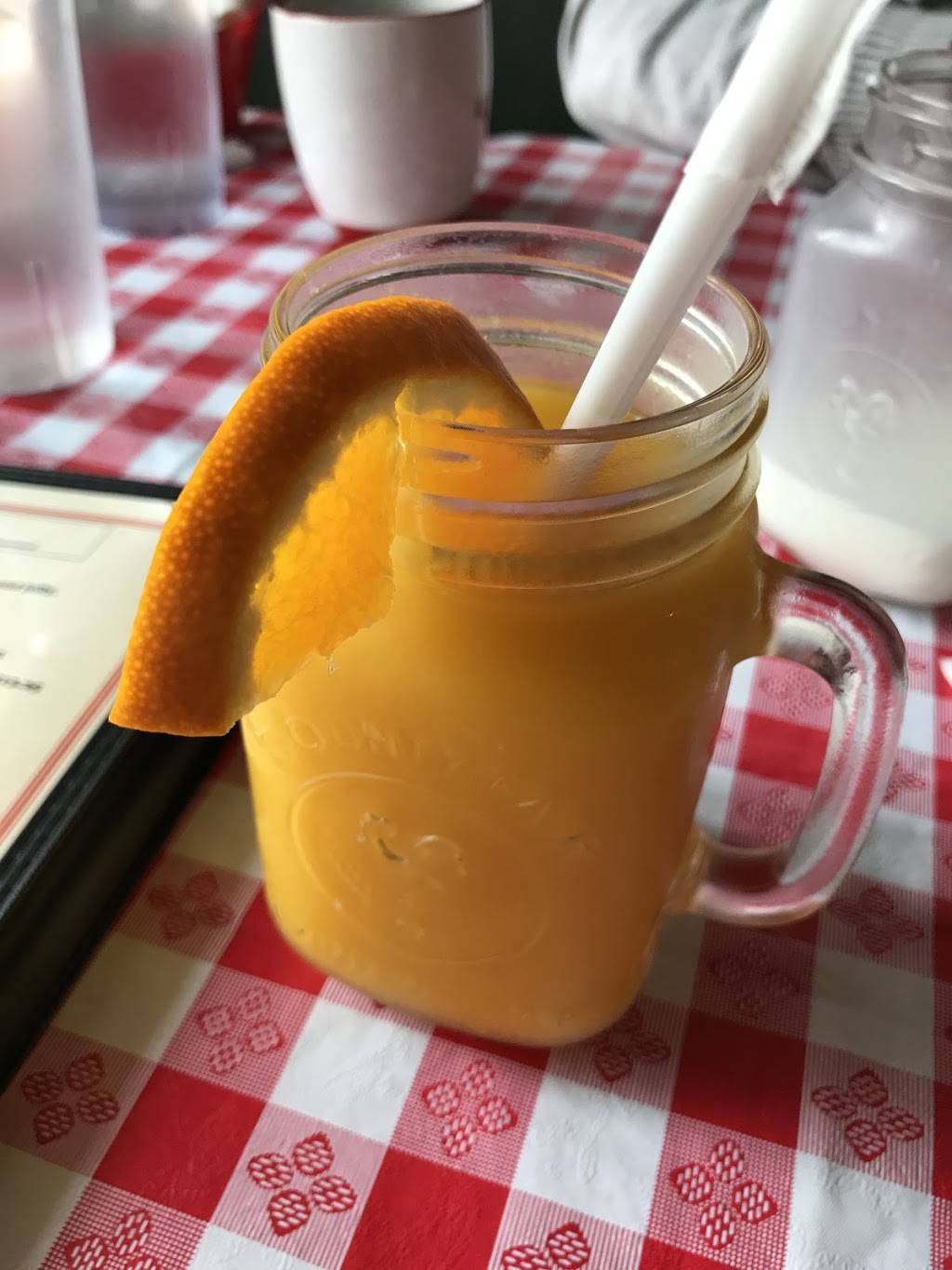 Paulines | restaurant | 1337 W Fullerton Ave, Chicago, IL 60614, USA | 7738683131 OR +1 773-868-3131