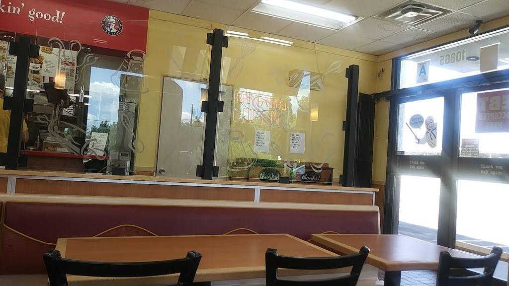 KFC | restaurant | 10865 Sepulveda Blvd, Mission Hills, CA 91345, USA | 8183616466 OR +1 818-361-6466
