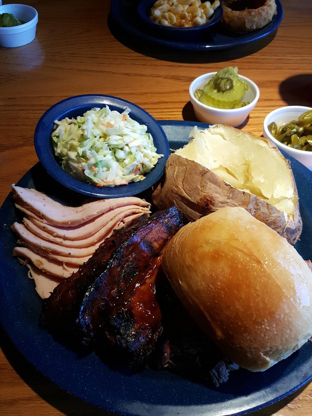 Sonny Bryans Smokehouse | restaurant | 5519 W Lovers Ln, Dallas, TX 75209, USA | 2143512024 OR +1 214-351-2024