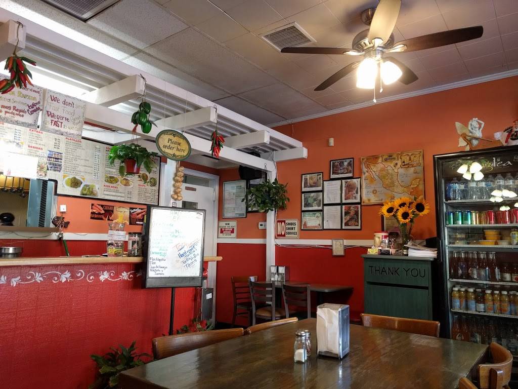 El Jarocho Seafood | restaurant | 819 N Ventura Ave, Ventura, CA 93001, USA | 8056521856 OR +1 805-652-1856