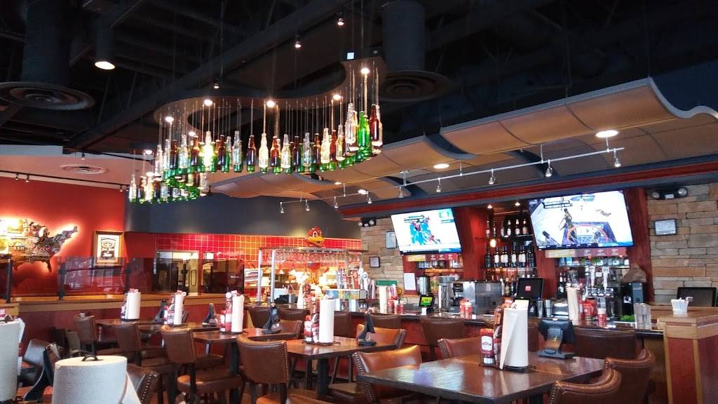 Red Robin Gourmet Burgers and Brews | restaurant | 13215 Harrell Pkwy, Noblesville, IN 46060, USA | 3177738150 OR +1 317-773-8150