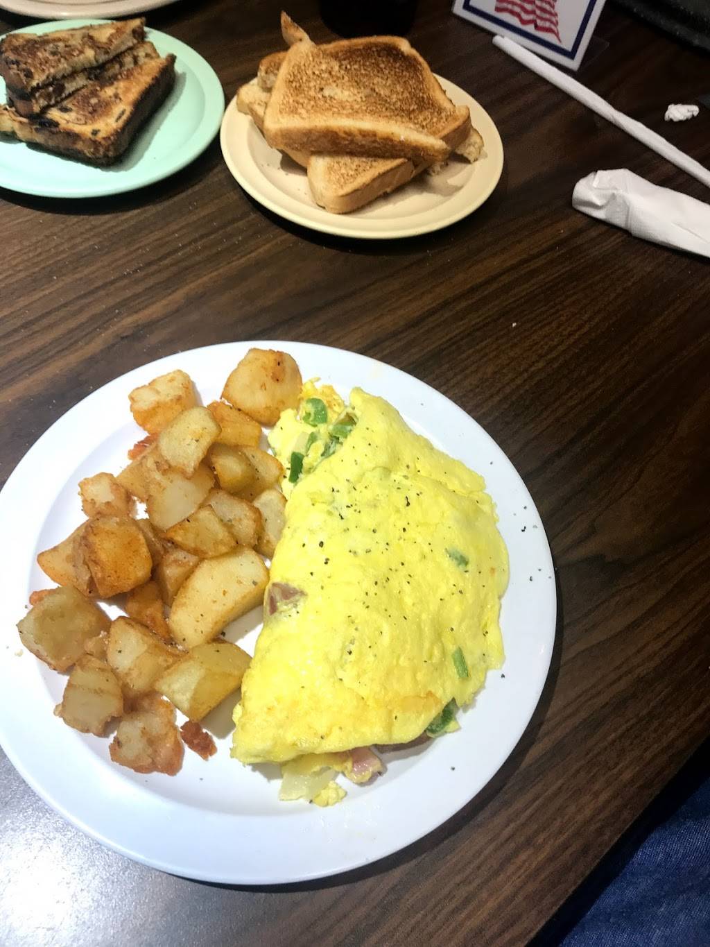 Debary Diner | restaurant | 20 N Charles Richard Beall Blvd, DeBary, FL 32713, USA | 3866680104 OR +1 386-668-0104