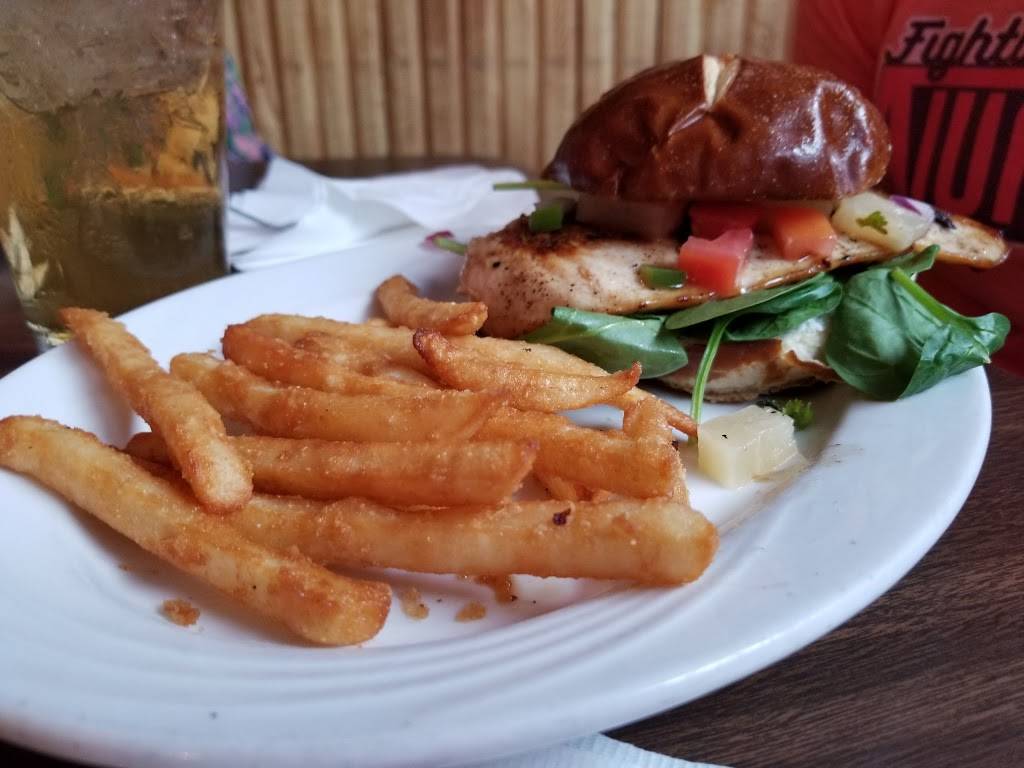 Fire Pit Bar & Grill | restaurant | 306 S Harlem Ave, Peotone, IL 60468, USA | 7087927265 OR +1 708-792-7265