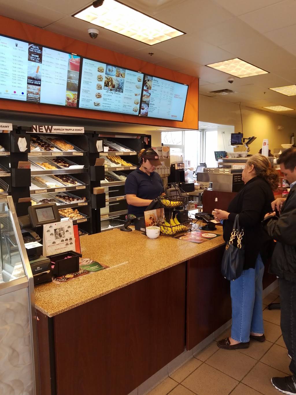 Dunkin | cafe | 1991 Brookdale Rd, Naperville, IL 60563, USA | 6308480030 OR +1 630-848-0030