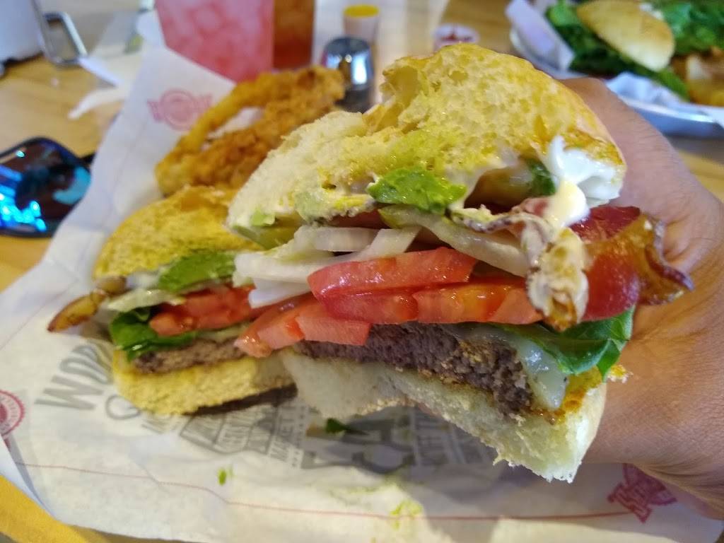 Fuddruckers | restaurant | 415 W Slaughter Ln, Austin, TX 78748, USA | 5125907540 OR +1 512-590-7540