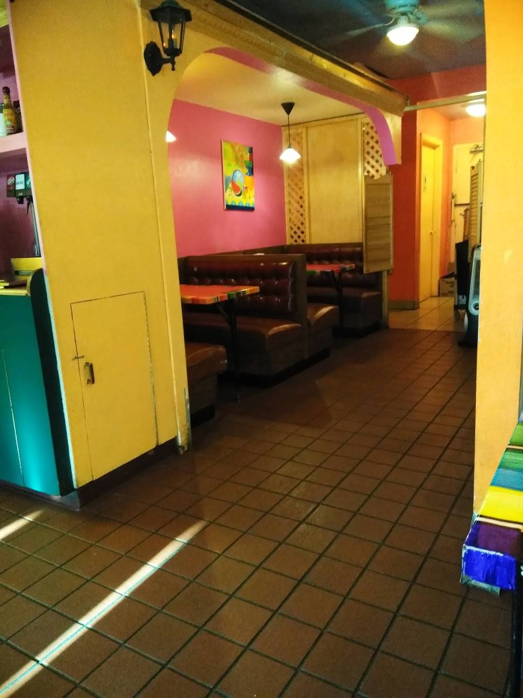 Tacos y Más | restaurant | 548 Oliver, Wichita, KS 67218, USA | 3166121188 OR +1 316-612-1188