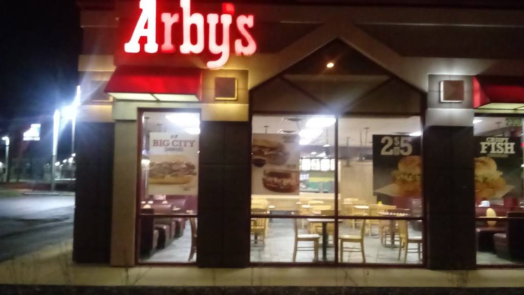 Arbys | restaurant | 2307 W Jefferson St, Joliet, IL 60435, USA | 8157448309 OR +1 815-744-8309