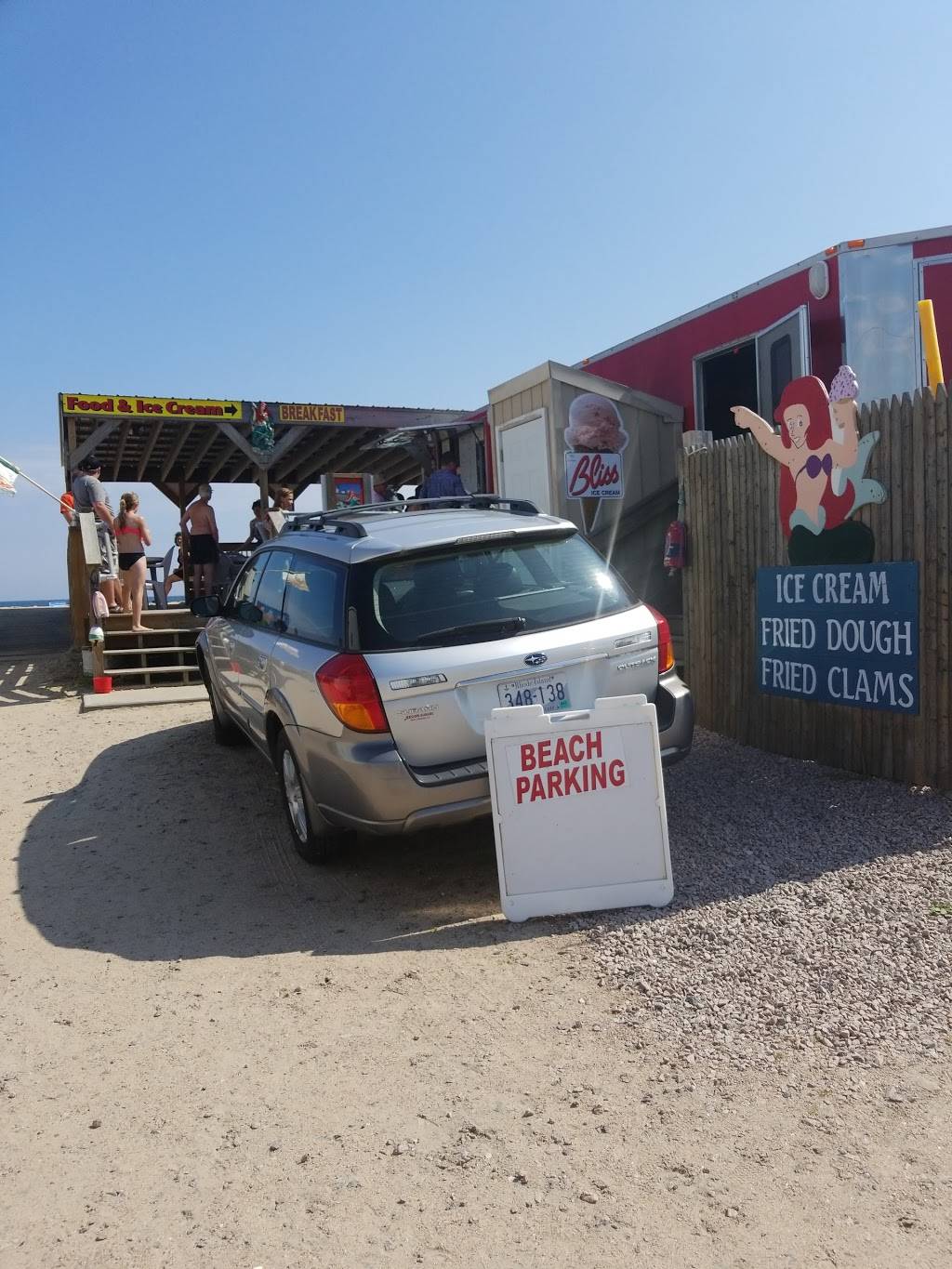 Little Mermaids | restaurant | 139 Atlantic Ave, Westerly, RI 02891, USA | 4015965681 OR +1 401-596-5681