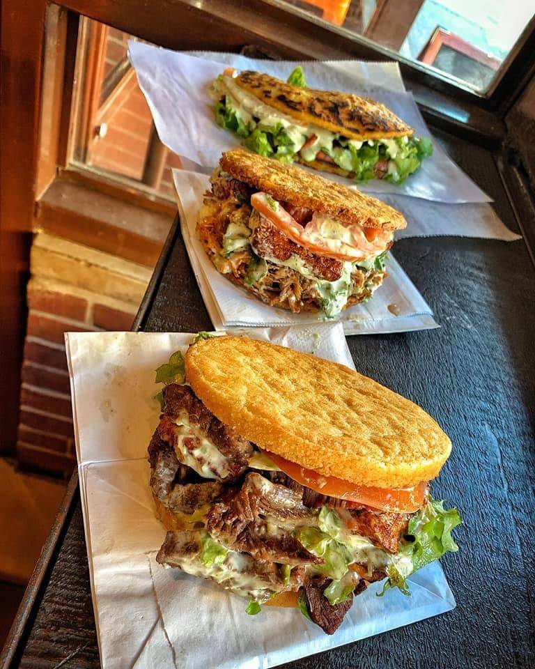 Cachapas y mas | restaurant | 120 Franklin St, Brooklyn, NY 11222, USA | 3472277212 OR +1 347-227-7212