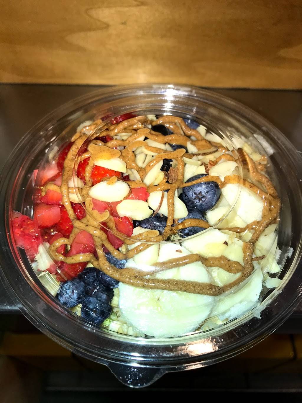 Jamba Juice Charlotte/Douglas Intl Airport | restaurant | 5501 Josh Birmingham Pkwy Concourse D, Charlotte, NC 28219, USA | 7043599572 OR +1 704-359-9572