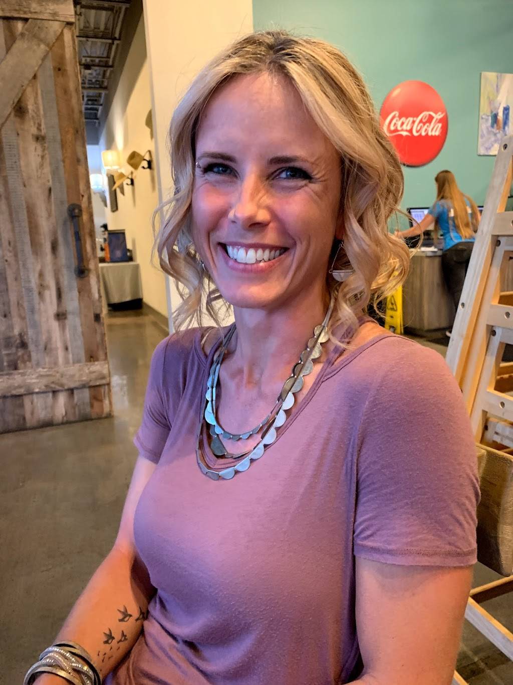 Brook Highland Bar & Grill | restaurant | 5279 US-280, Birmingham, AL 35242, USA | 2059918388 OR +1 205-991-8388