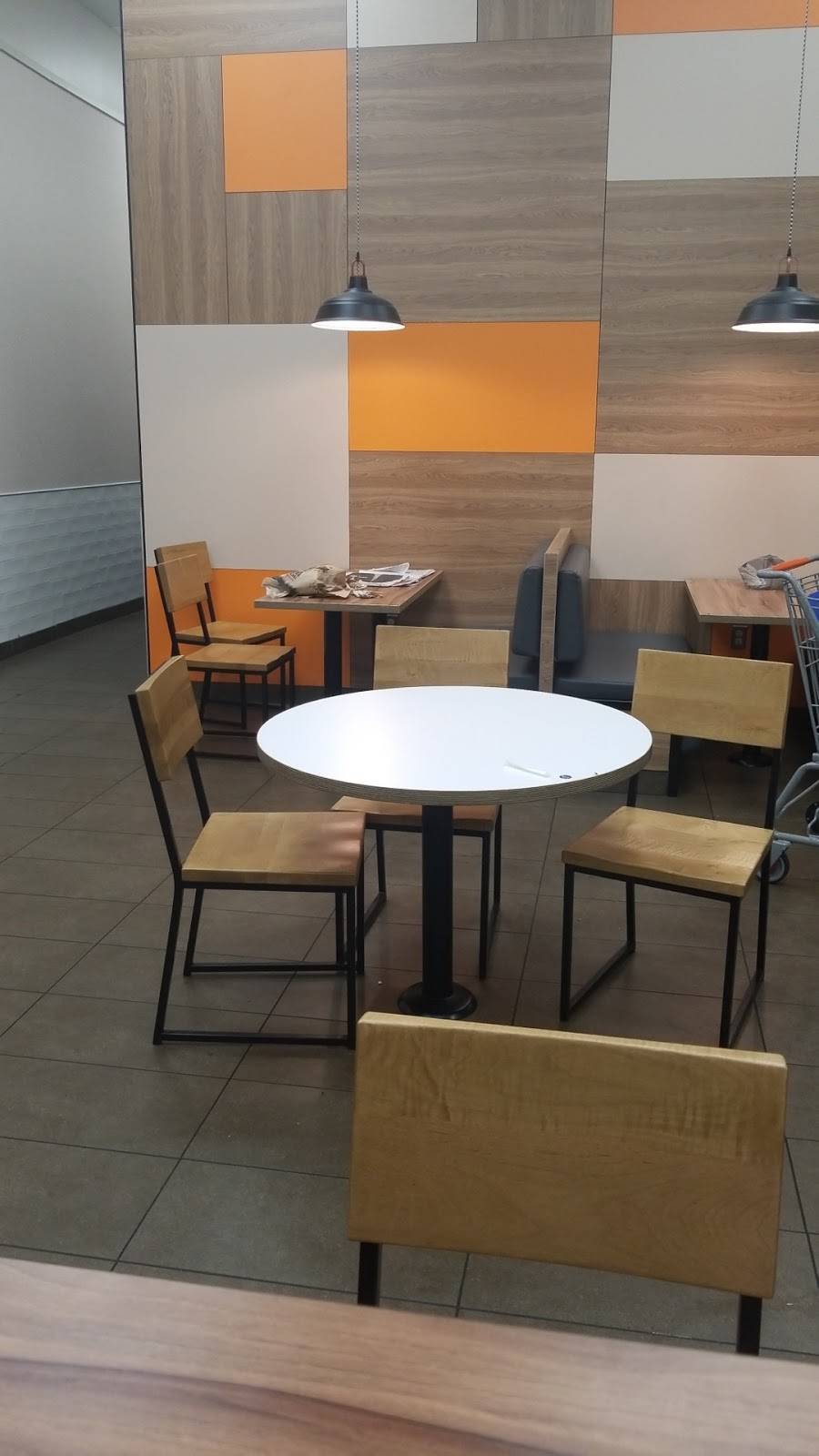 McDonalds | cafe | 3200 W Wheatland Rd, Dallas, TX 75237, USA | 9722967290 OR +1 972-296-7290