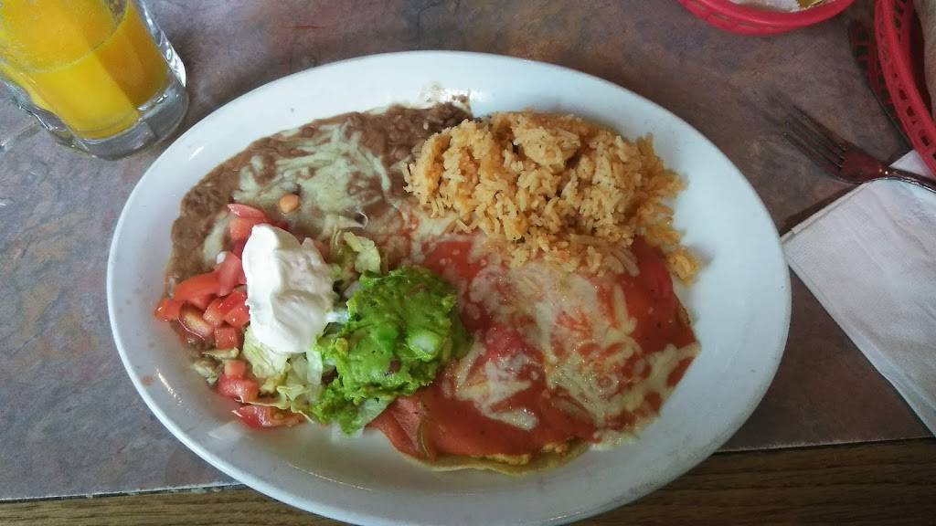 Rosalva’s Skyforest | restaurant | 28575 CA-18, Skyforest, CA 92385, USA | 9093377733 OR +1 909-337-7733