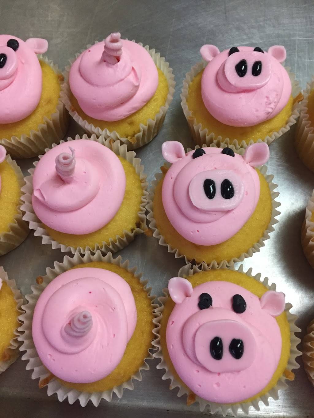 Kay n Jos Eats & Sweets | bakery | 109 S Taylor St, Marengo, IL 60152, USA | 8155687023 OR +1 815-568-7023