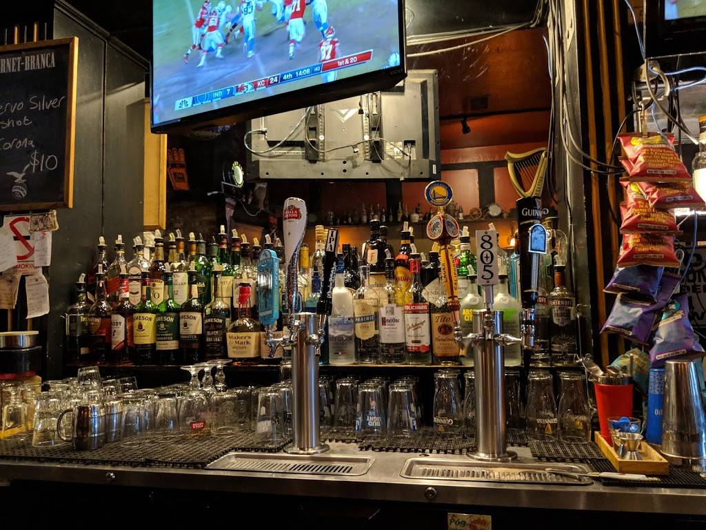 Durty Nellys | restaurant | 2328 Irving St, San Francisco, CA 94122, USA | 4156642555 OR +1 415-664-2555