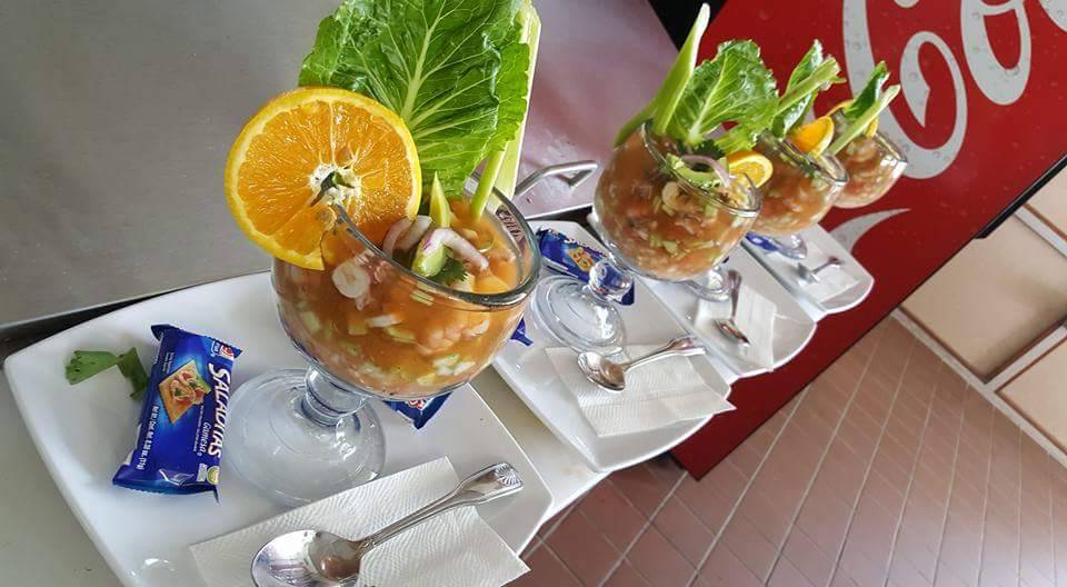 Ceviche Bar "LOS mareados", estilo nayarit | restaurant | 109 S State St B, San Jacinto, CA 92583, USA | 9513500461 OR +1 951-350-0461