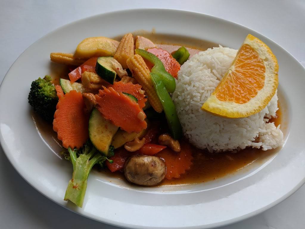 Patou Thai | restaurant | 69 Leonard St, Belmont, MA 02478, USA | 6174896999 OR +1 617-489-6999