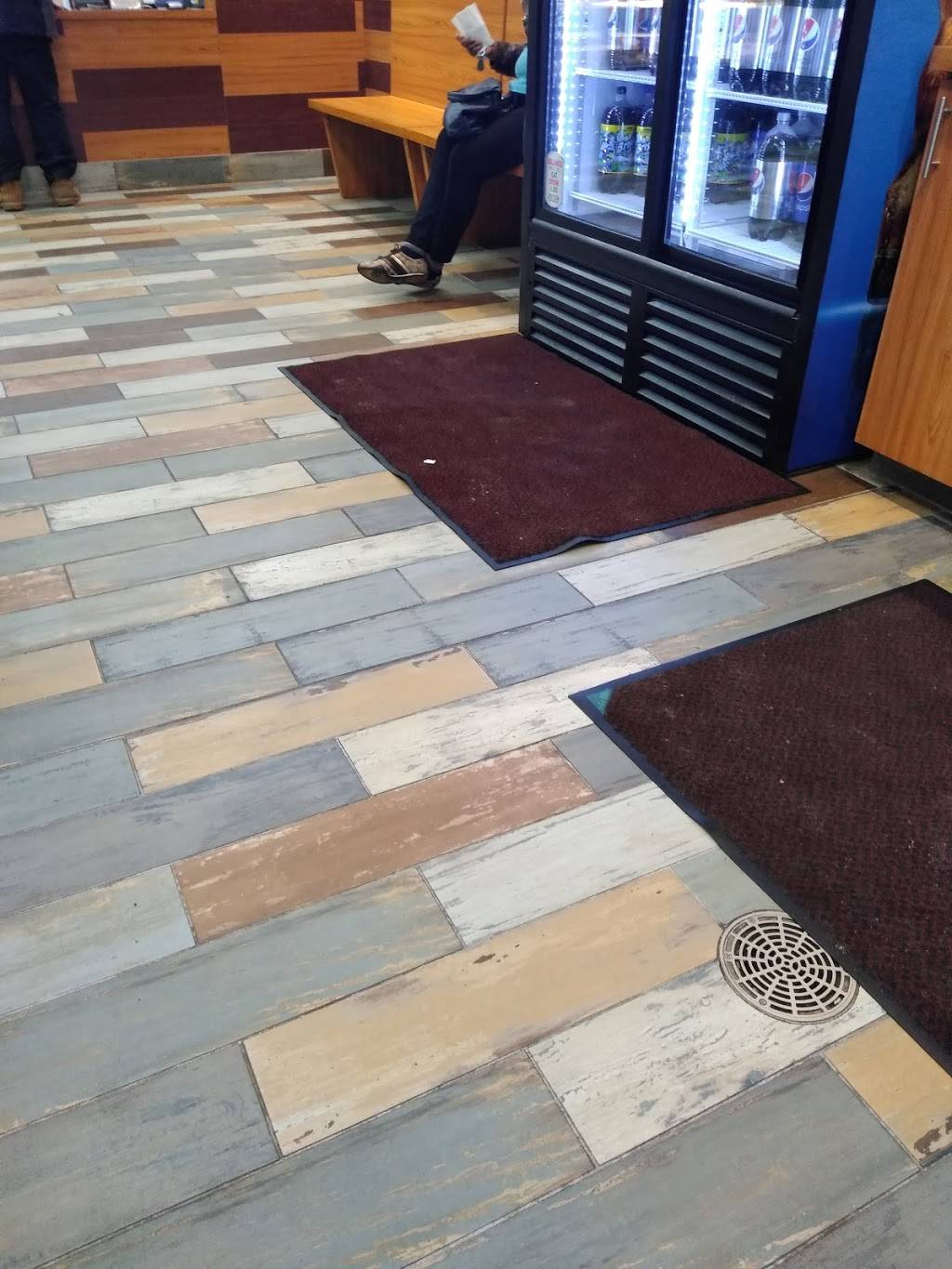 Captain Jays Fish & Chicken | restaurant | 33854 Van Dyke Ave, Sterling Heights, MI 48312, USA | 5867953334 OR +1 586-795-3334