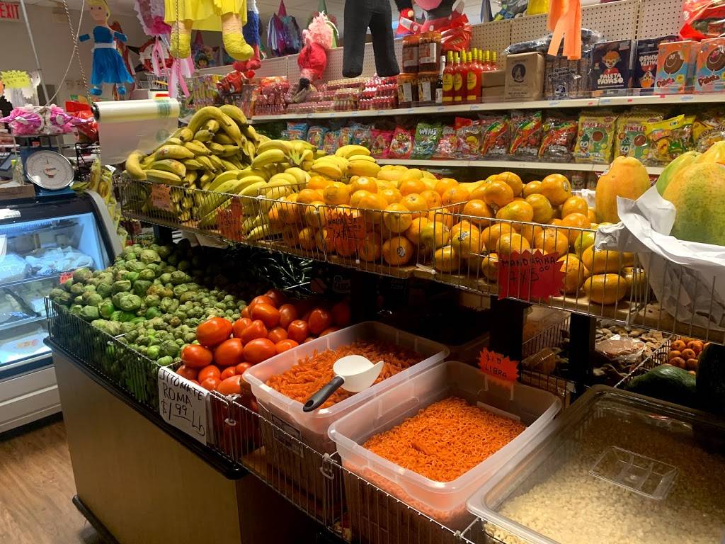 Mercado Latino Don Toro | restaurant | 15 Weems Ln, Winchester, VA 22601, USA | 5403233938 OR +1 540-323-3938